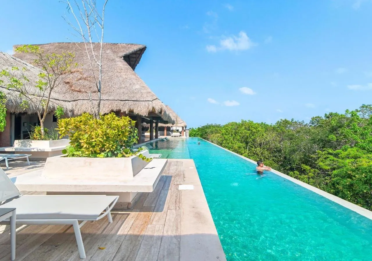Modern Chic 1 Bedroom Apt W/ Rooftop Infinity Pool Tulum 0*,  Mexico