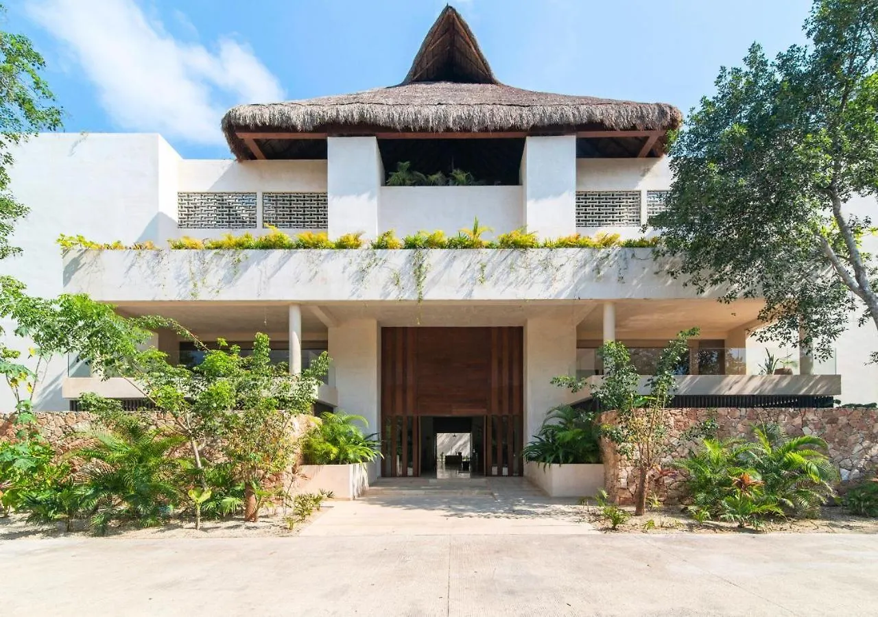 Modern Chic 1 Bedroom Apt W/ Rooftop Infinity Pool Tulum 0*,  Mexico